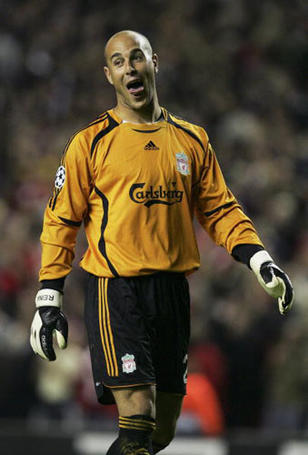 太阳报：穆德里克因宝马车违规贴膜被吊销驾照，罚款199镑