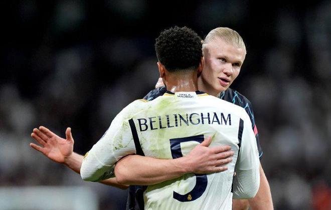 体育精神，霍伊伦祝贺麦克托米奈和苏格兰晋级世界杯