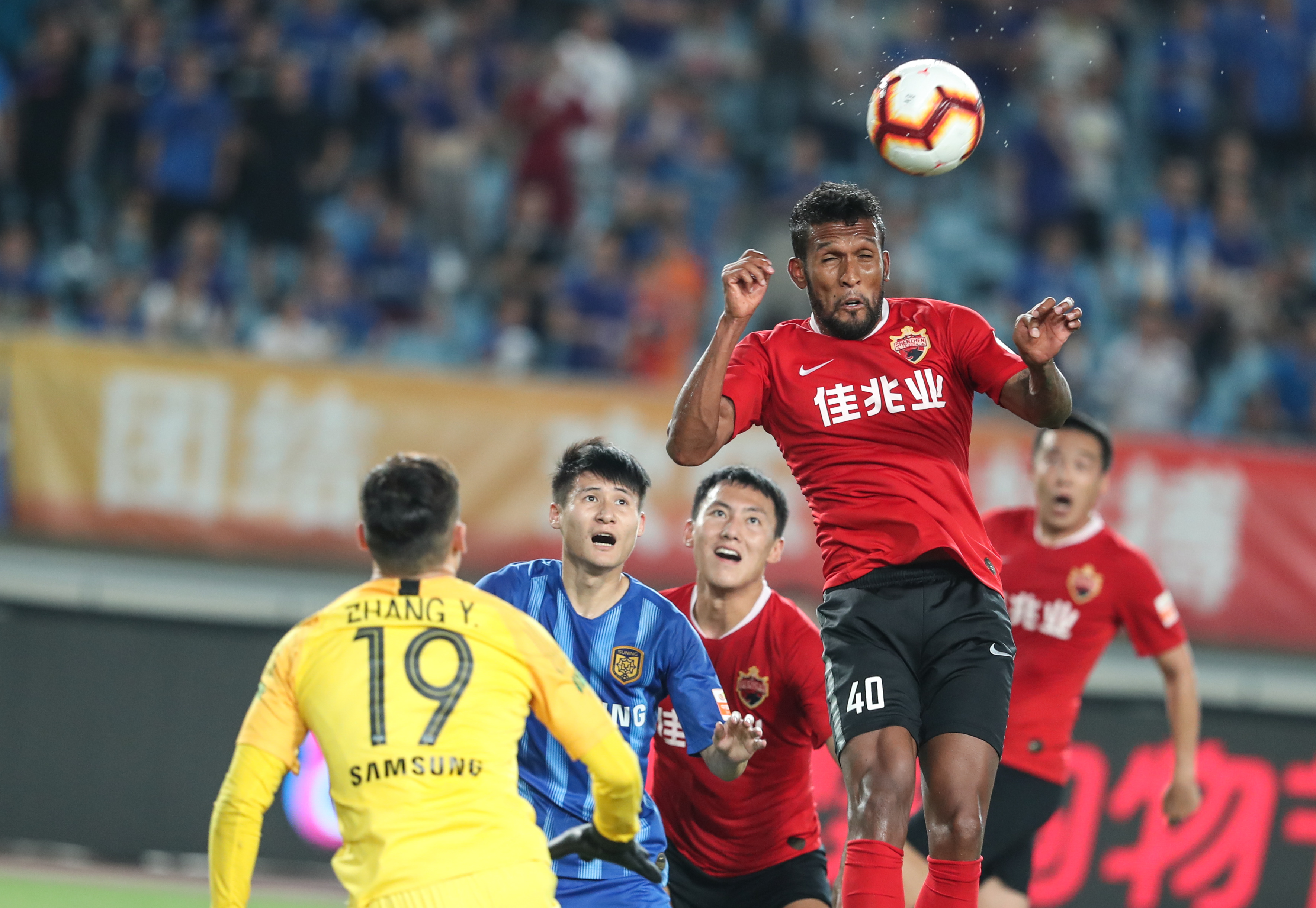 普利西奇高烧奇迹复出，美国队长双响助米兰惊天逆转