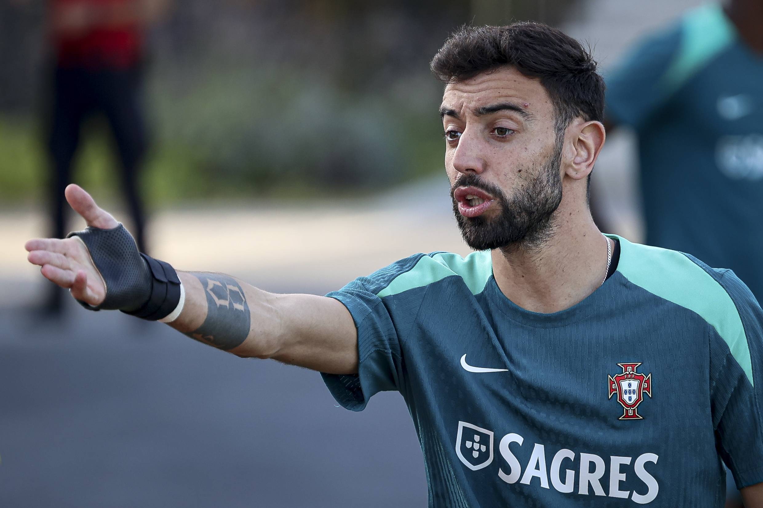 中超前瞻：浙江队长告别之战，青岛海牛打平即可确定保级（中超前瞻：浙江队长谢幕战将上演，青岛海牛平局即可锁定保级）