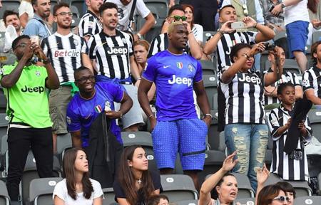 孙兴慜热刺生涯经典瞬间：斩英超金靴&普斯卡什奖、欧联圆梦