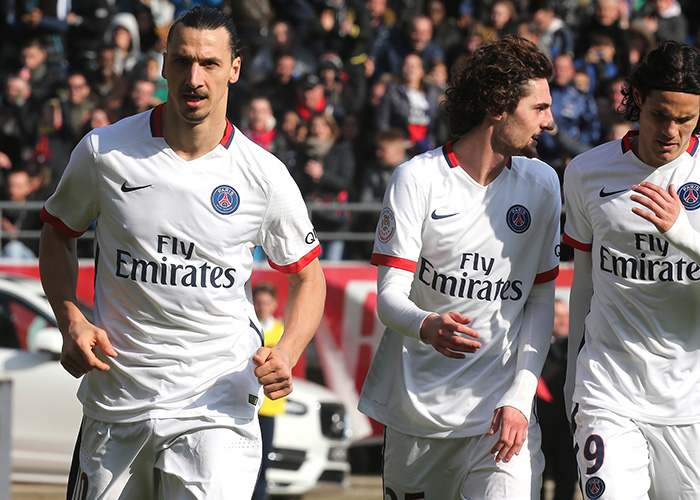 数据全面！王奕博加盟青岛首秀12分5篮板3助攻2抢断