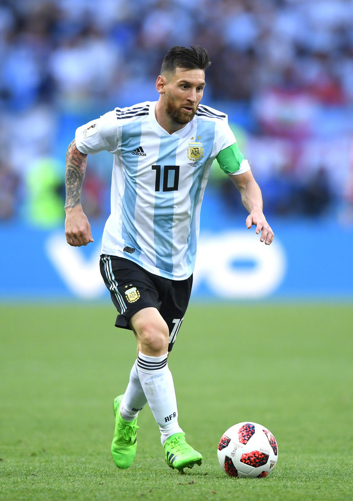 托蒂称赞穆里尼奥：绝对的顶级教练No.1，他为罗马带来冠军